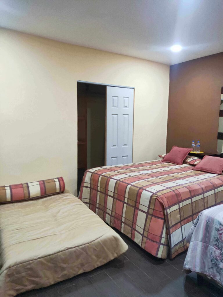 Manglares El Cuco, Habitación Familiar.